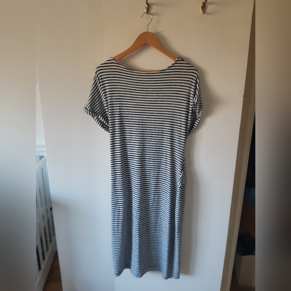 Navy and white striped dress- size large - Picture 3 of 4